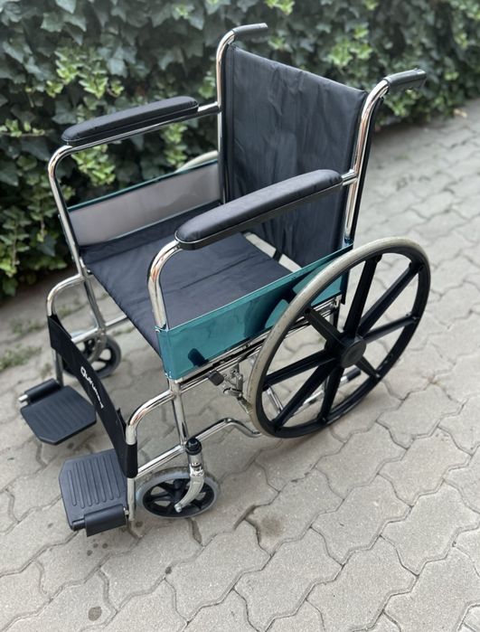 Inchiriez scaun cu rotile electric sau normal