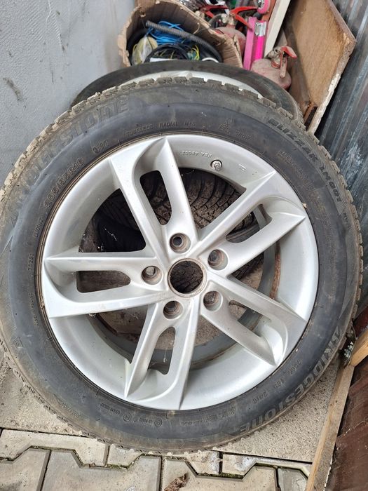 Jenti aliaj 5x114.3 R16 DUSTER, NISSAN ETC...