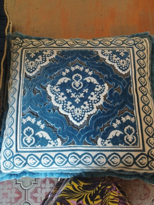 Yangi Koʻrpacha 6ta, yotiq avra 4ta gilamnusha