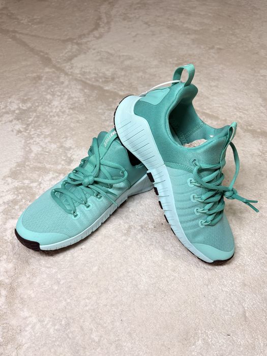Кроссовки Nike meetcon 38 размер