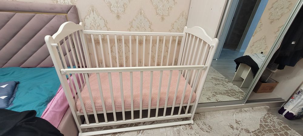 Детская кроватка