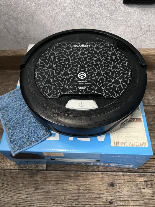 Робот пылесос. Scarlett. В отличном состянии.