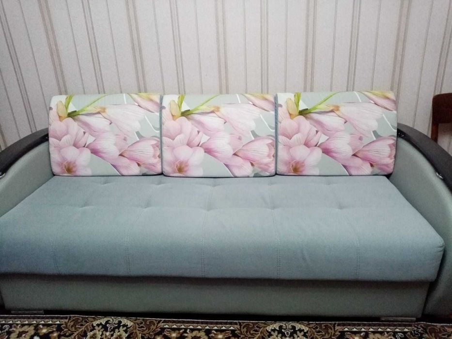 Продам     диван