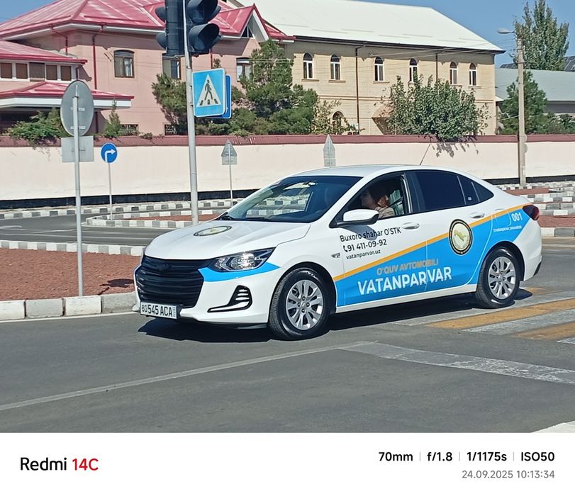 Автомактаб у́кишга таклиф киламиз.