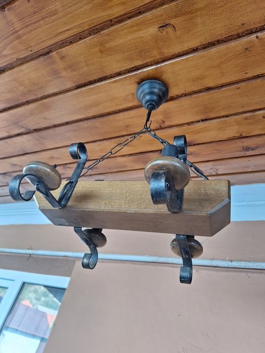 Candelabru rustic vechi  lemn și brate din fier