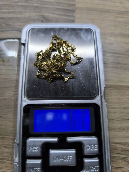 Златен синджир .