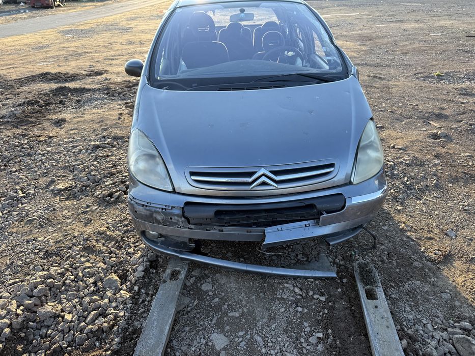 Ситрое ксара 2.0HDI 90 кс дизел 2004г на части