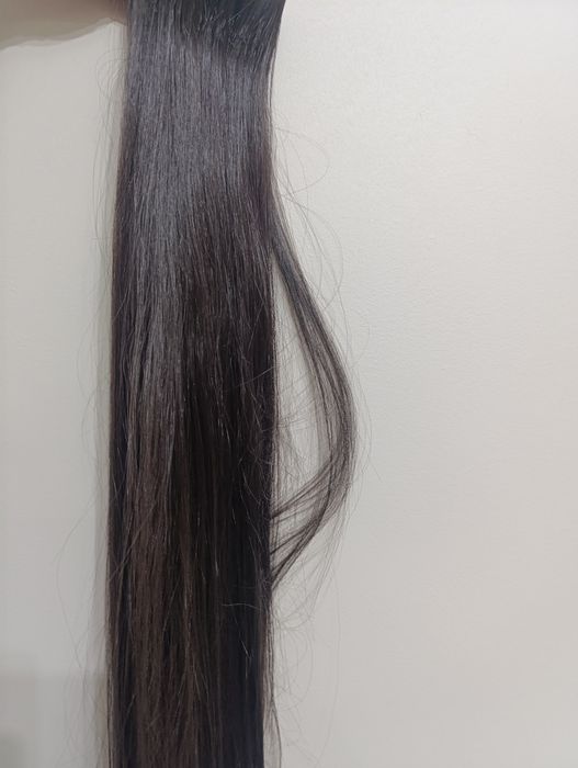 Тъмно кестенява коса