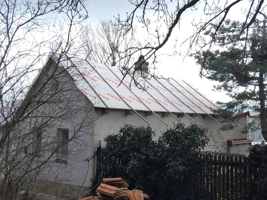 Executam reparați acoperișuri dulgherie țiglă metalica țiglă ceramica