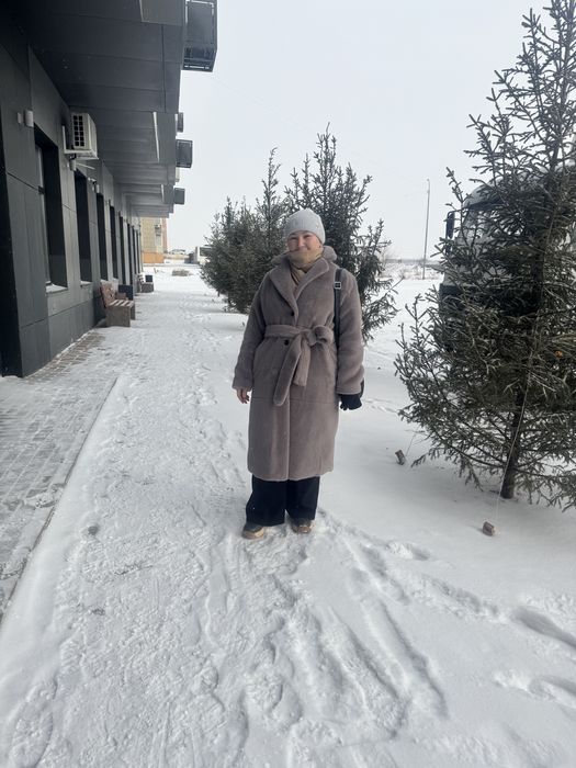 шуба верхняя одежда теплая .