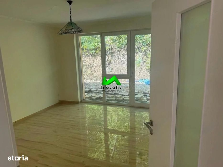Casa de vanzare  6 camere Slimnic