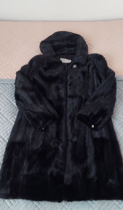 Продам норковую шубу