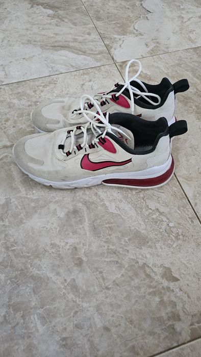 Adidași Nike 270 react