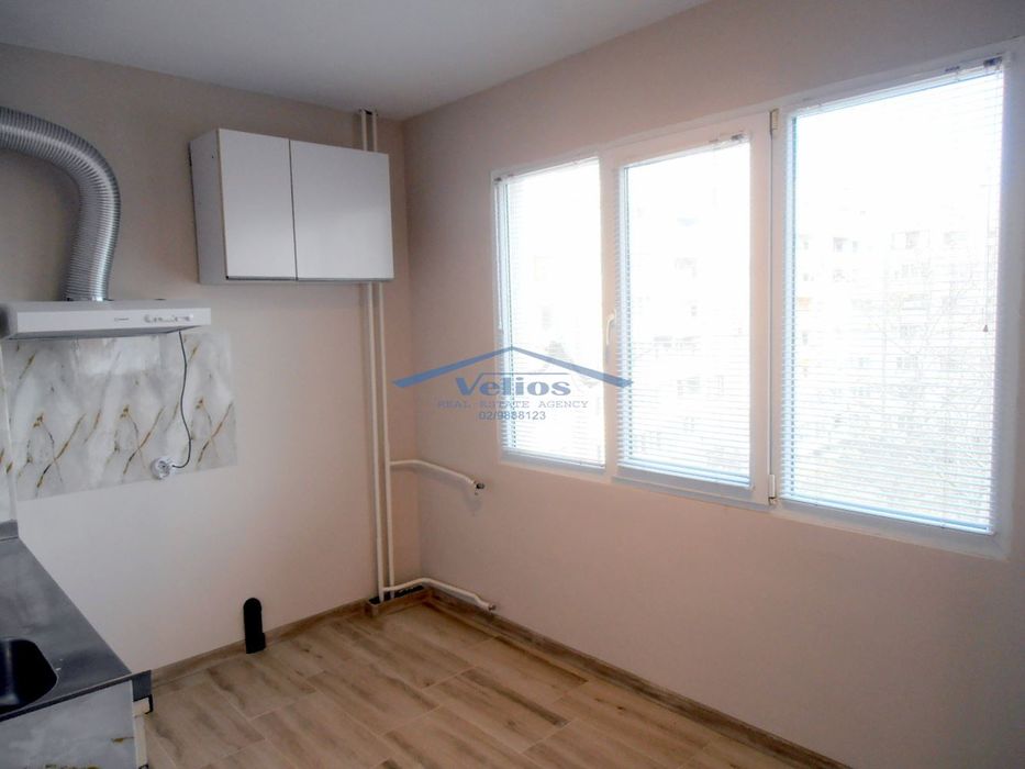 Дава се под наем Двустаен апартамент в София, Дружба 2 - 65 кв.м за 598.23 € - Снимка #3