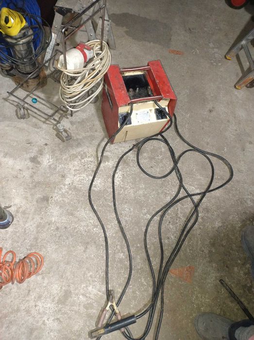 Aparat de sudură 220/380