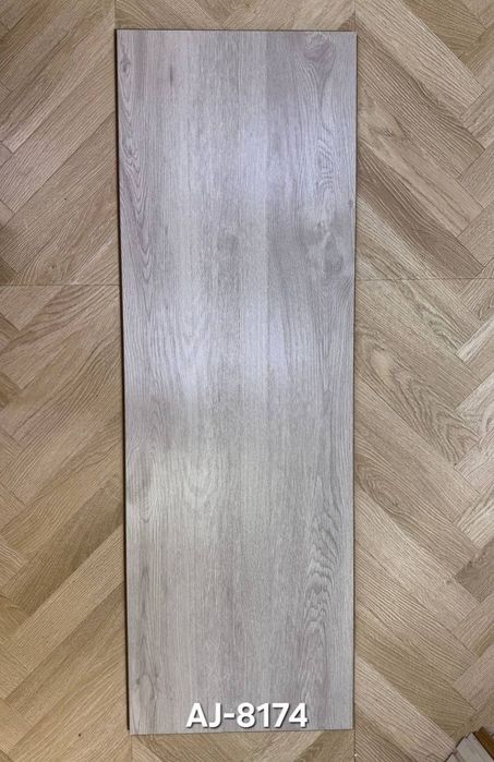 Laminat 8mm 33 34klass 72000min