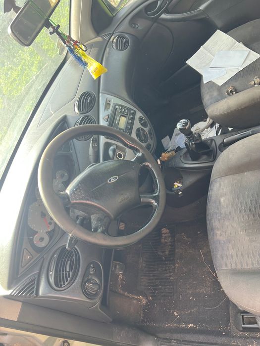 mașina de vânzare ford Focus