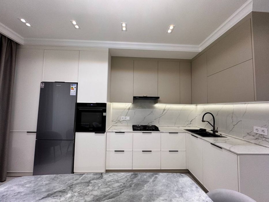 3/6/12 104м2 NRG Сайрам мебель техника