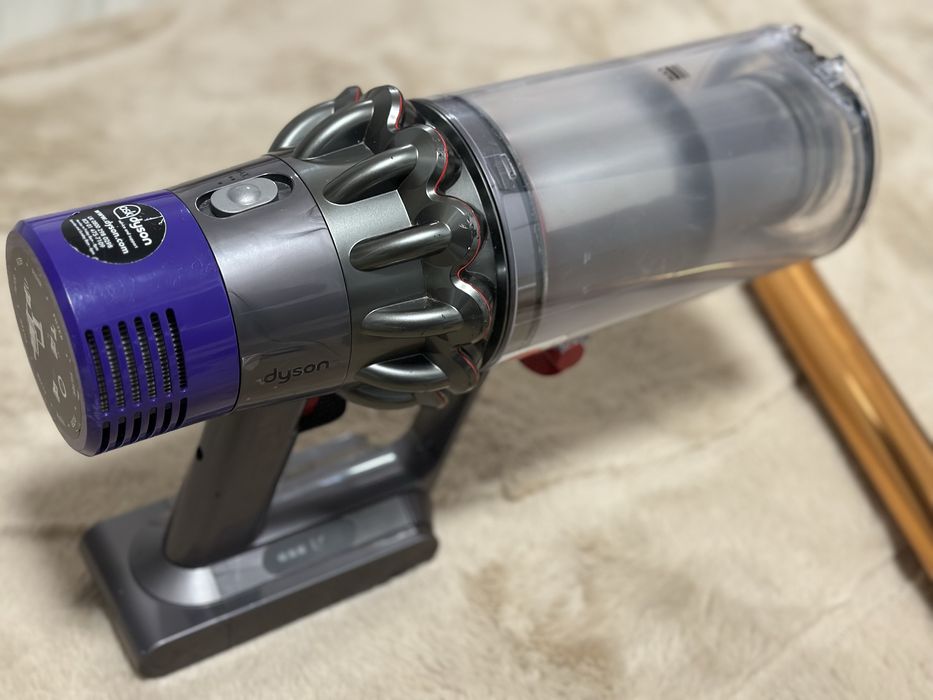 Aspirator fara fir Dyson SV27 V10 Cyclone Absolute Perie Fluffy S