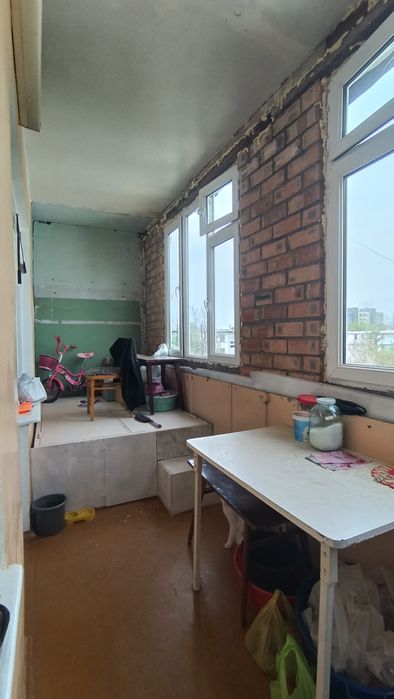 ЮНУСАБАД-11 КВАРТАЛ 3х ком/ 4этаж/4  Балкон 1,5*6  Не Торцевая! 68м²