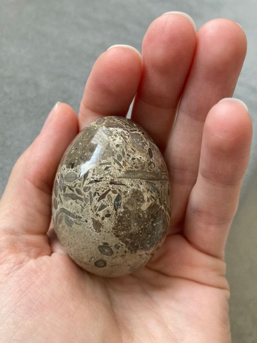 Яйца от естествени камъни