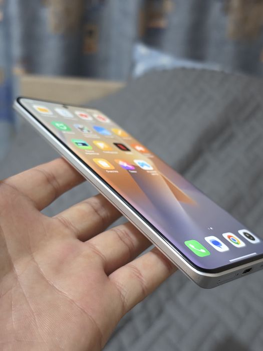 Redmi note 13 pro+ 5G 12/256 GB