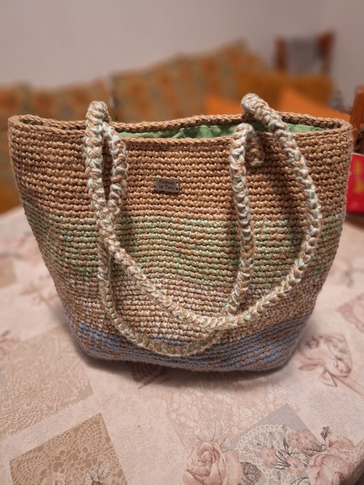 Чанта -плетена (нова )