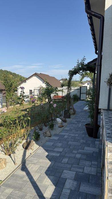 Inchiriez casa pe Strada Ghinzii