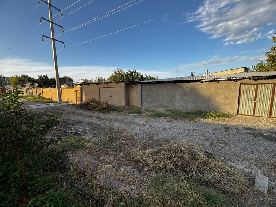 Quruvchi va Ishlab chiqarish uchun 12 sotix 22/30 m 2 taraflama ko'cha