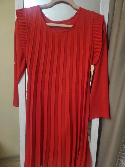 Две рокли елегантни