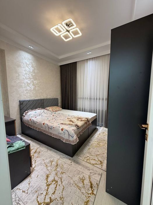 Квартира продается 3/1/14 на жк Zarafshon city