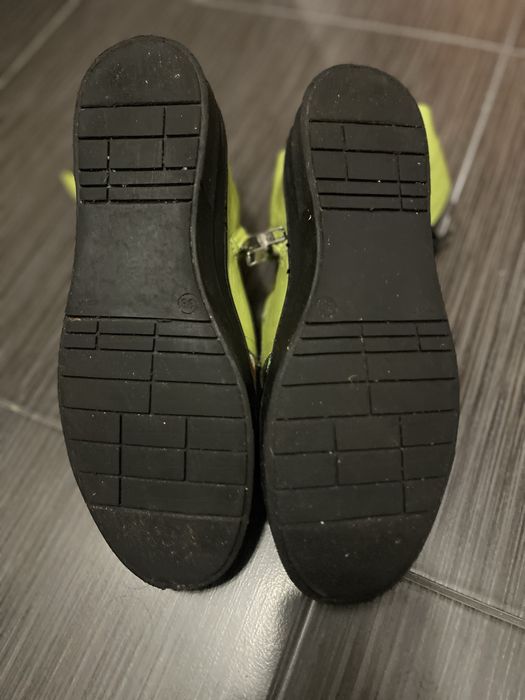 Дамски кецове от естествена кожа