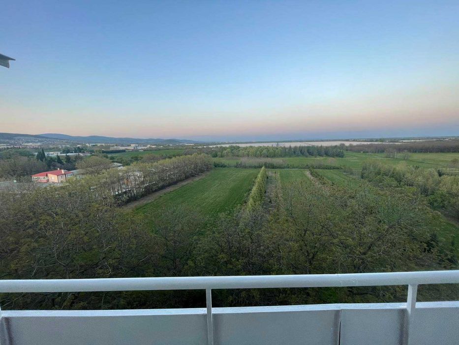 Апартамент за продажба