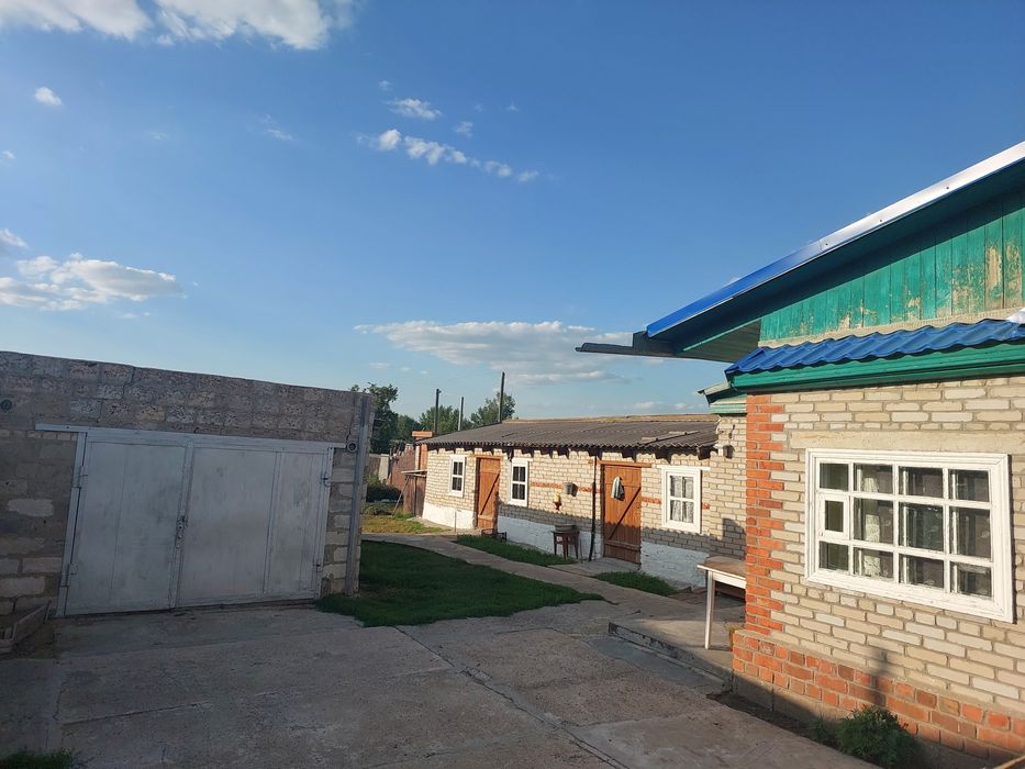 Продам дом в п.Садчиковка.