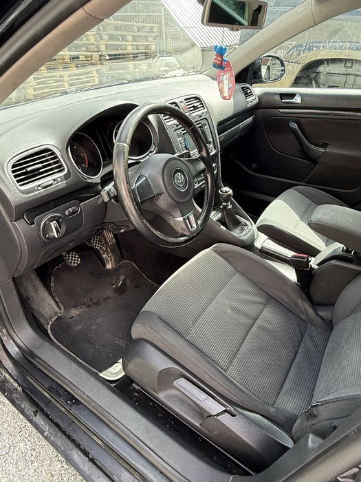 VOLKSWAGEN Golf 2011 — imagine 5