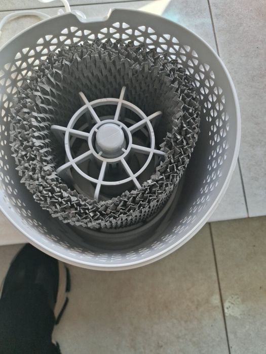 овлажнител за въздух Philips от серия 2000, модел HU2510/10.