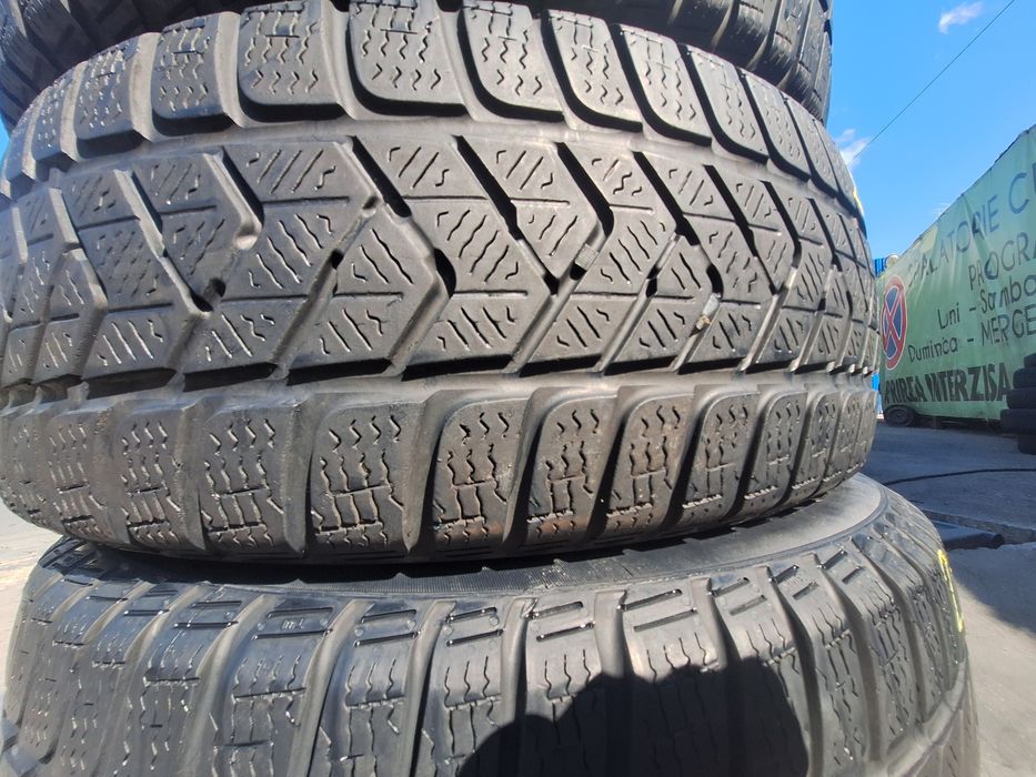 2 anvelope iarna 215/65r16 Pirelli 2521 Montaj Gratuit