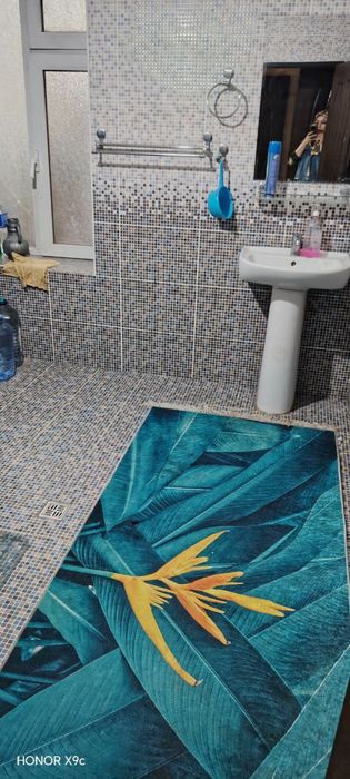 Arendaga xovli Food city bozor oldidan