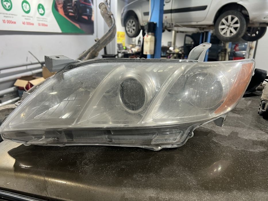 Продам фара камри 40