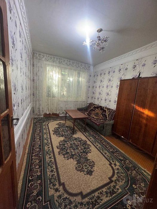 4 хоналик уй сотилади. 10-микрорайон