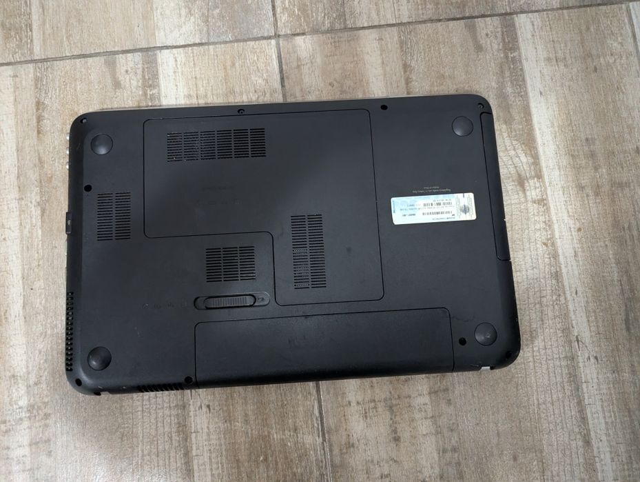 Laptop HP Pavilion i7-2630QM 8gb RAM video AMD 6700  HDD 320