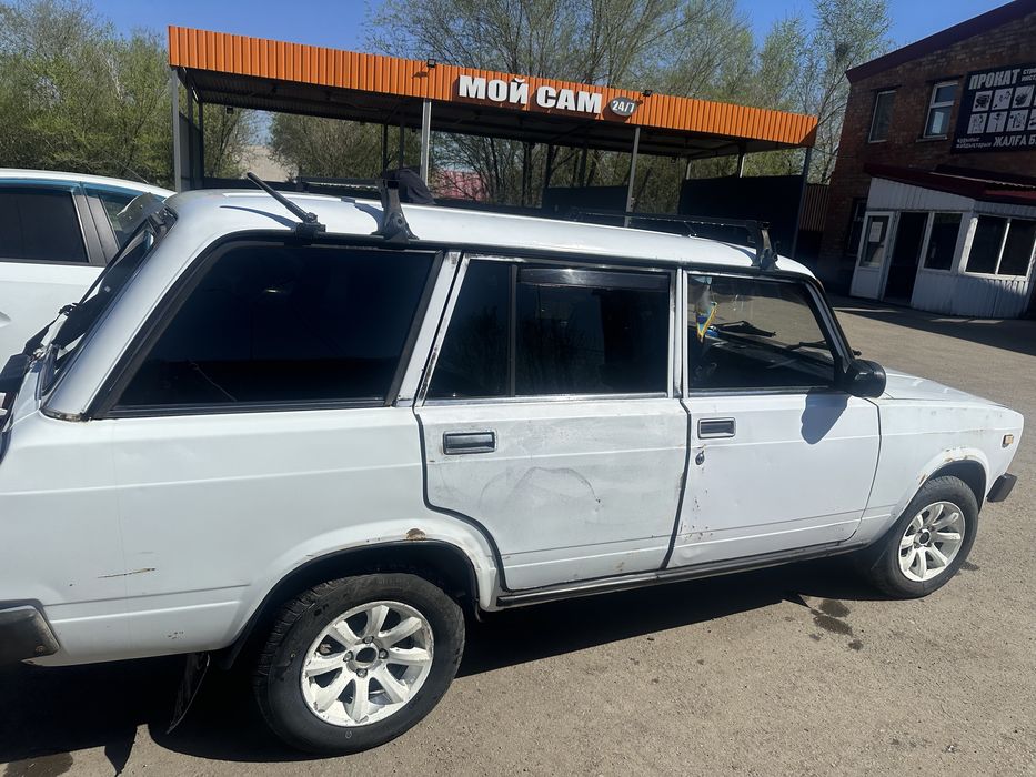Продам машину ваз 2104