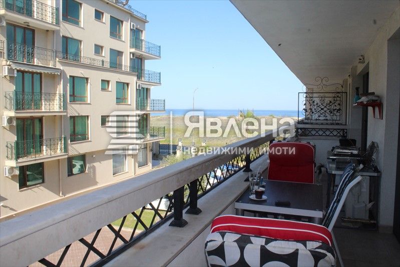 Продава се Тристаен апартамент в Приморско - 119 кв.м за 1345 €/кв.м - Снимка #4