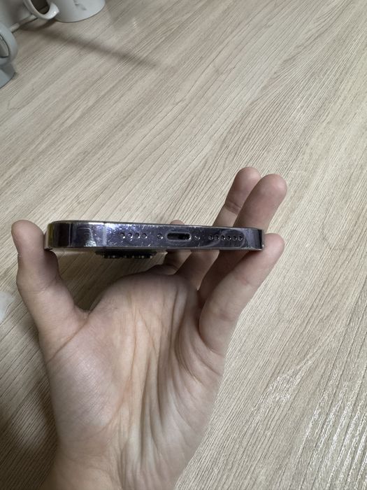 Продам айфон 14 про макс