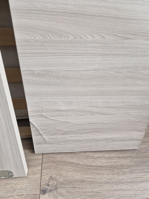 Отдам кровать с матрасом б/у