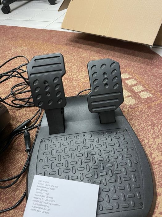 Vand volan Thrustmaster TMX