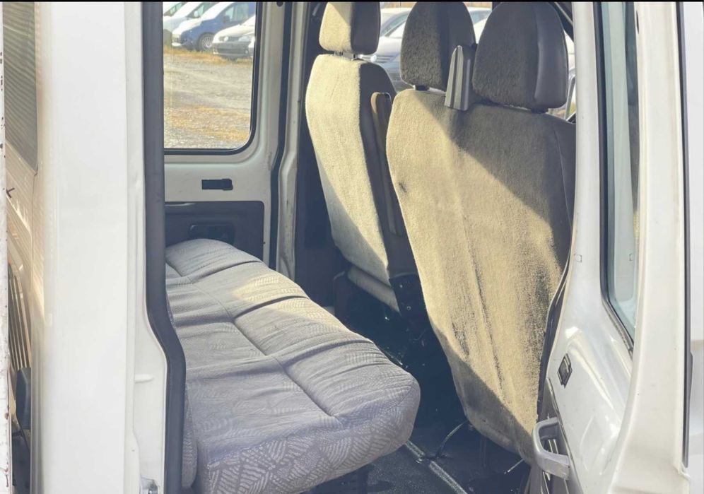 Ford Tranzit 2,4, 125 к.с., двойна дума 7 места