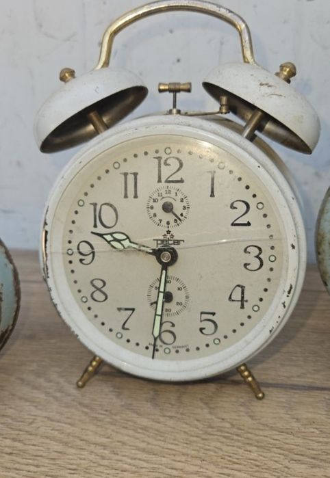 Lot 5 ceasuri de masă mecanice vintage – Slava, Peter, Timemaster