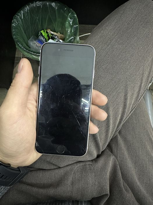 Iphone se продам 64 гб