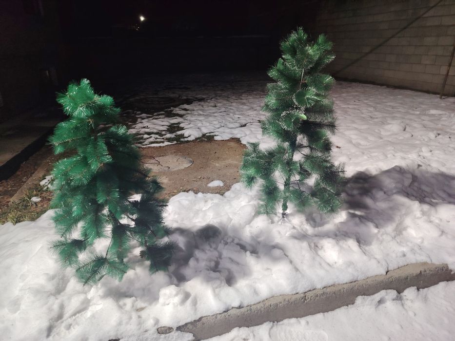 Продам ёлки искусственные
